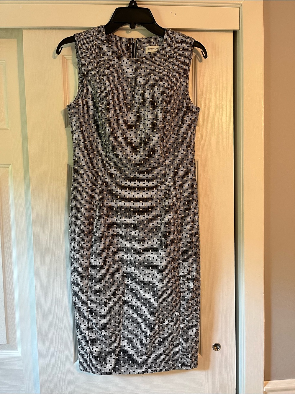 Calvin Klein Sleeveless Black & White Polka Dot Stretch Sheath Dress